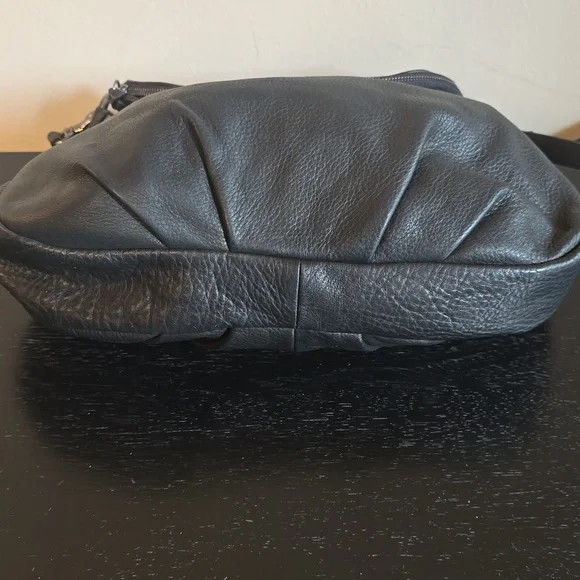 Margot New York Adelle Foldover Bag - Picture 3 of 10